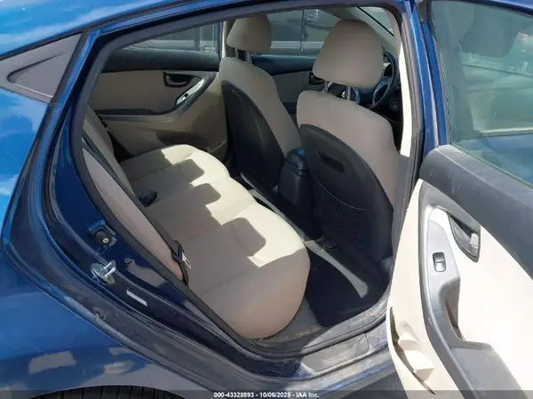 KMHDH4AE5GU567539 2016 HYUNDAI ELANTRA - Image 8