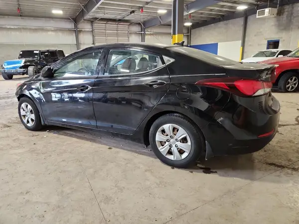 KMHDH4AE5GU575477 2016 HYUNDAI ELANTRA - Image 2