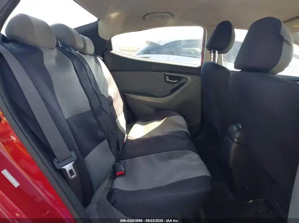 KMHDH4AE5GU581201 2016 HYUNDAI ELANTRA - Image 8