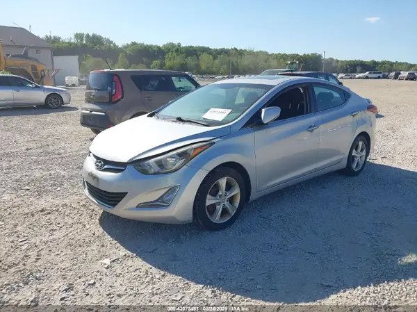 KMHDH4AE5GU587189 2016 HYUNDAI ELANTRA - Image 2