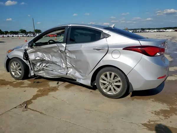KMHDH4AE5GU588567 2016 HYUNDAI ELANTRA - Image 2
