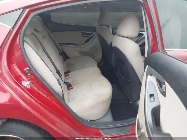 KMHDH4AE5GU600555 2016 HYUNDAI ELANTRA - Image 8