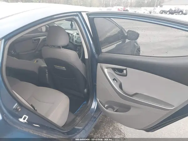 KMHDH4AE5GU600958 2016 HYUNDAI ELANTRA - Image 8