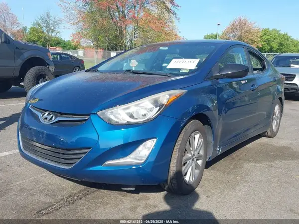 KMHDH4AE5GU607196 2016 HYUNDAI ELANTRA - Image 2