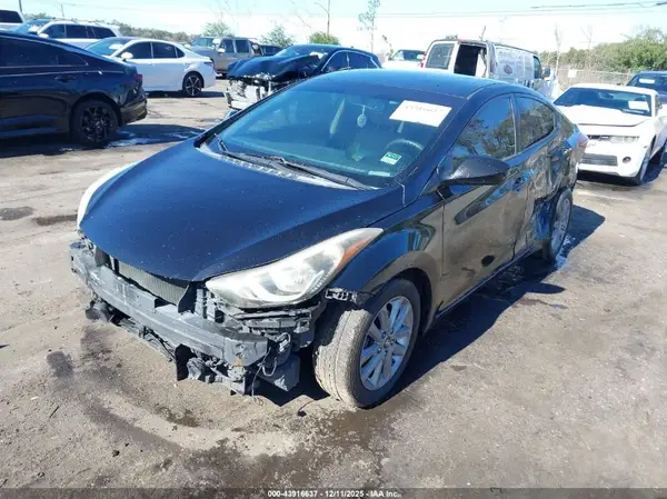 KMHDH4AE5GU628288 2016 HYUNDAI ELANTRA - Image 2