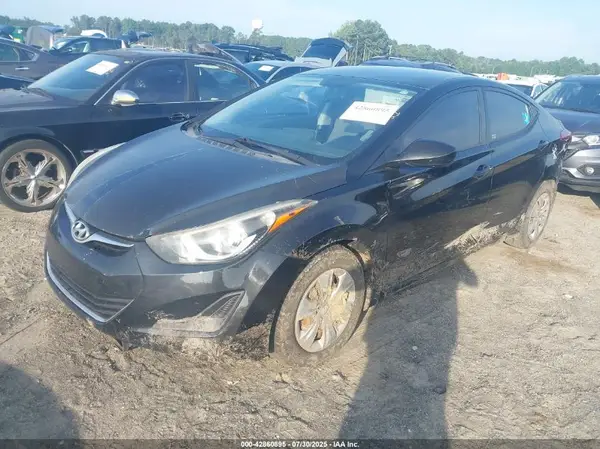 KMHDH4AE5GU645883 2016 HYUNDAI ELANTRA - Image 2