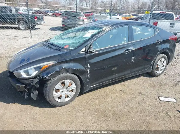 KMHDH4AE5GU646936 2016 HYUNDAI ELANTRA - Image 2