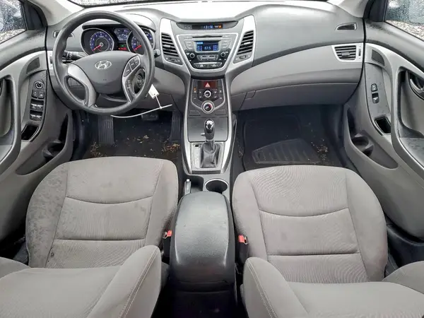 KMHDH4AE5GU647052 2016 HYUNDAI ELANTRA - Image 8