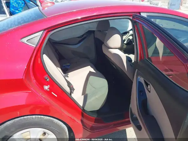 KMHDH4AE5GU648508 2016 HYUNDAI ELANTRA - Image 8