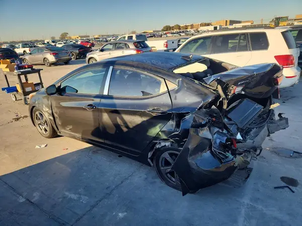 KMHDH4AE6GU479440 2016 HYUNDAI ELANTRA - Image 2