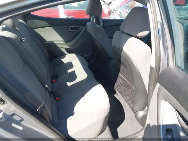 KMHDH4AE6GU481737 2016 HYUNDAI ELANTRA - Image 8