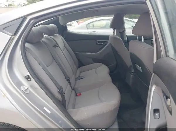 KMHDH4AE6GU491734 2016 HYUNDAI ELANTRA - Image 8