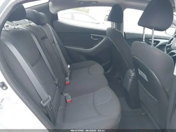 KMHDH4AE6GU520651 2016 HYUNDAI ELANTRA - Image 8