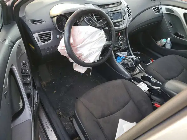 KMHDH4AE6GU528216 2016 HYUNDAI ELANTRA - Image 8