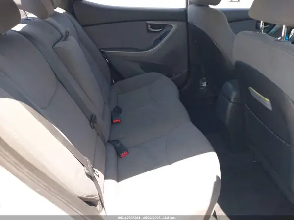 KMHDH4AE6GU531004 2016 HYUNDAI ELANTRA - Image 8