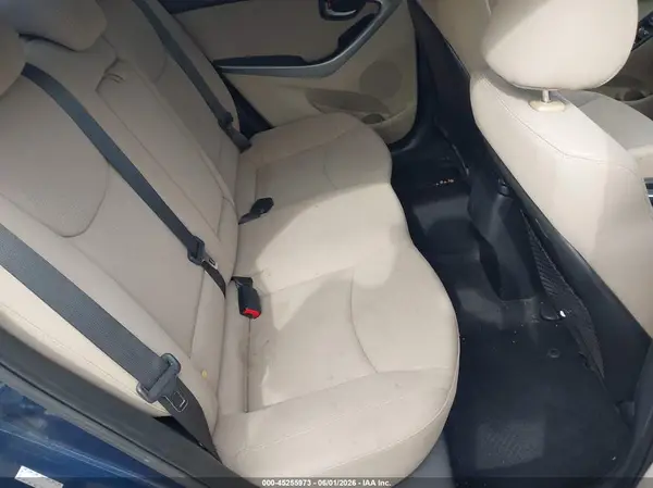 KMHDH4AE6GU544805 2016 HYUNDAI ELANTRA - Image 8