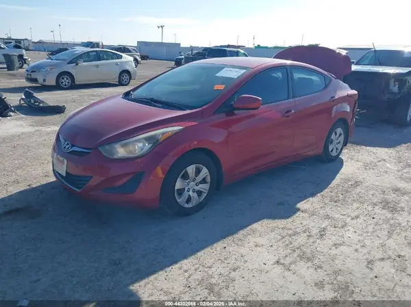 KMHDH4AE6GU546313 2016 HYUNDAI ELANTRA - Image 2