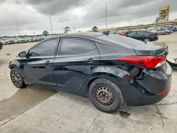 KMHDH4AE6GU548045 2016 HYUNDAI ELANTRA - Image 2