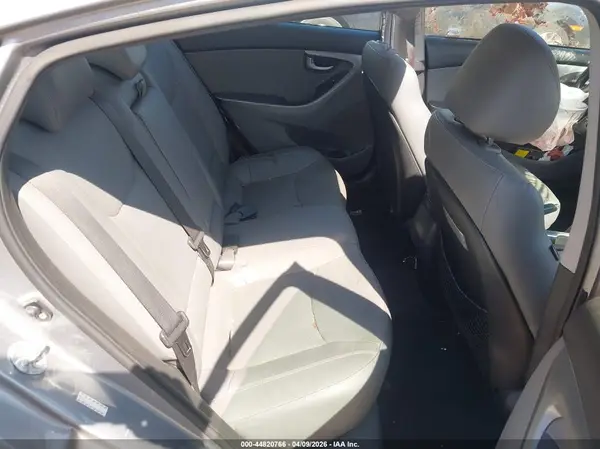 KMHDH4AE6GU557098 2016 HYUNDAI ELANTRA - Image 8