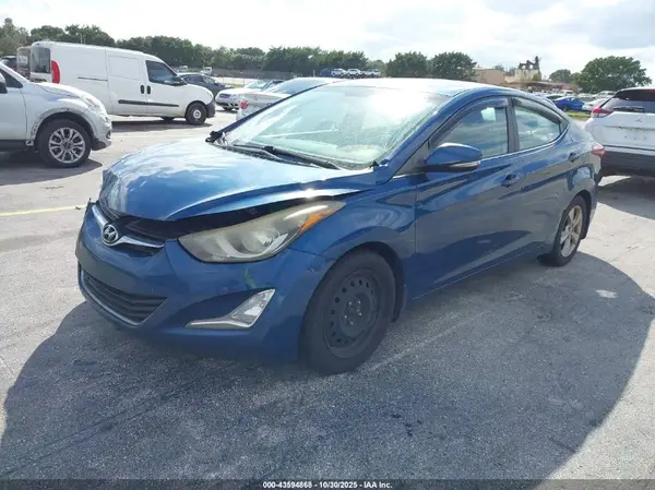 KMHDH4AE6GU565976 2016 HYUNDAI ELANTRA - Image 2