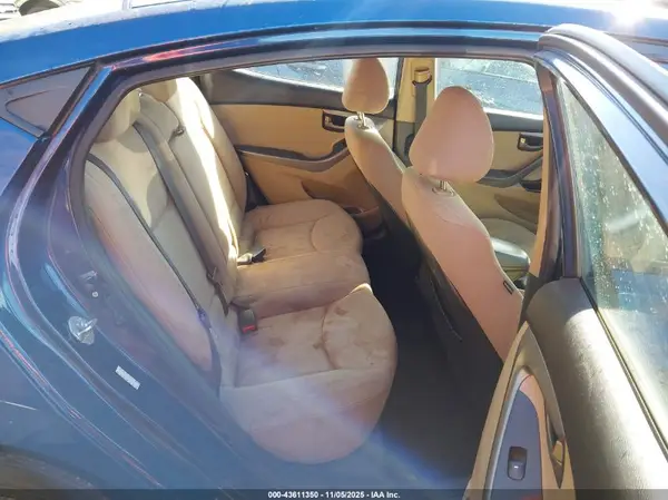 KMHDH4AE6GU599318 2016 HYUNDAI ELANTRA - Image 8