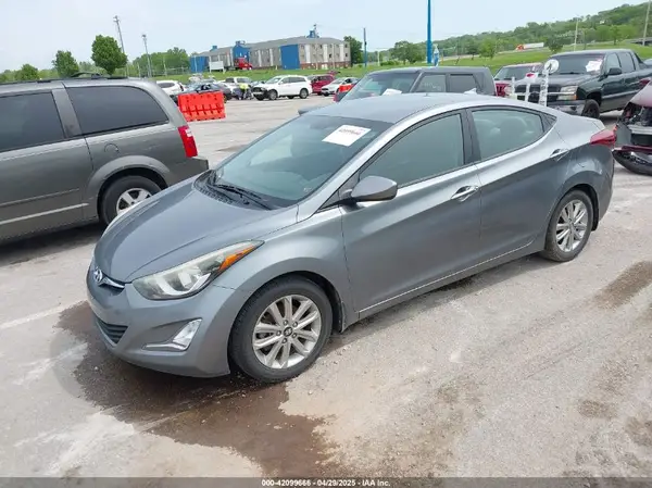 KMHDH4AE6GU633838 2016 HYUNDAI ELANTRA - Image 2