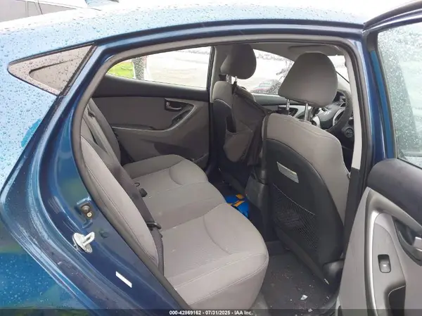 KMHDH4AE6GU636061 2016 HYUNDAI ELANTRA - Image 8