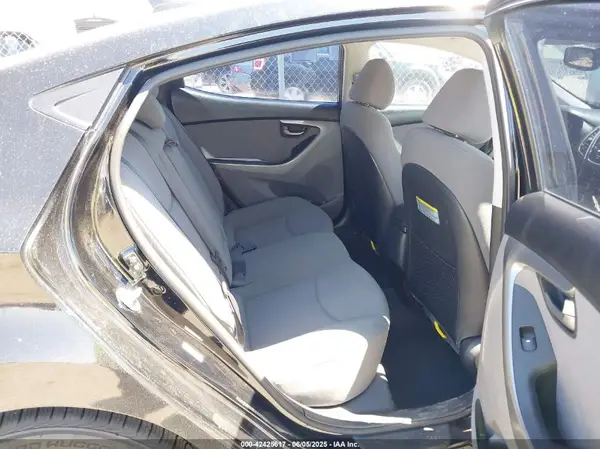 KMHDH4AE6GU636626 2016 HYUNDAI ELANTRA - Image 8