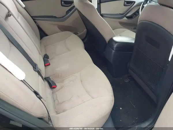KMHDH4AE6GU645830 2016 HYUNDAI ELANTRA - Image 8