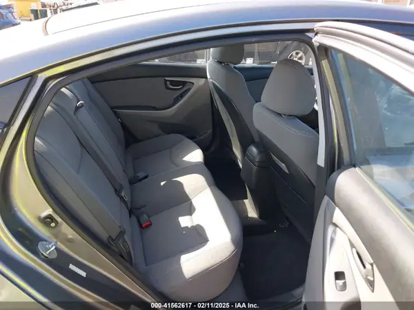 KMHDH4AE6GU645956 2016 HYUNDAI ELANTRA - Image 8
