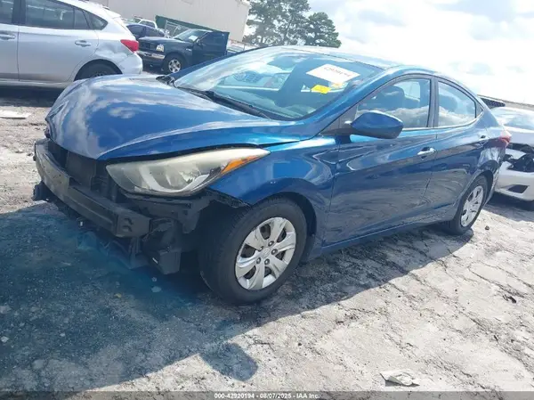 KMHDH4AE6GU651353 2016 HYUNDAI ELANTRA - Image 2