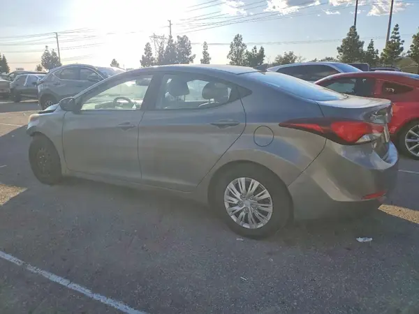 KMHDH4AE7GU482363 2016 HYUNDAI ELANTRA - Image 2