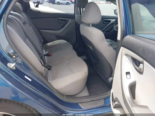 KMHDH4AE7GU485909 2016 HYUNDAI ELANTRA - Image 8