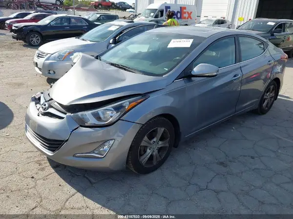 KMHDH4AE7GU486929 2016 HYUNDAI ELANTRA - Image 2