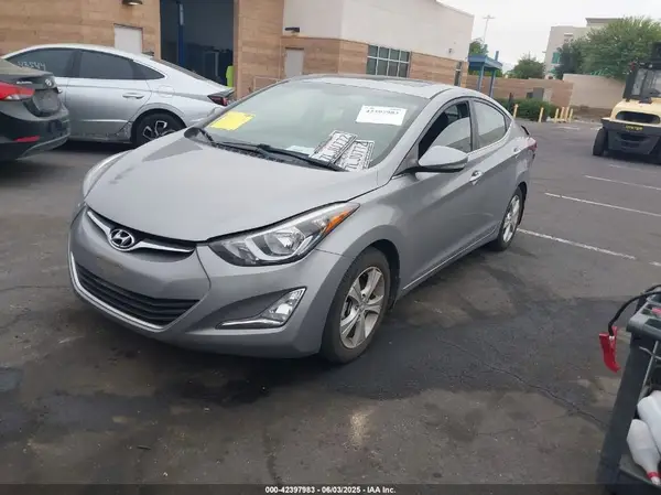 KMHDH4AE7GU487319 2016 HYUNDAI ELANTRA - Image 2