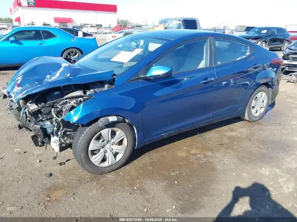 KMHDH4AE7GU502353 2016 HYUNDAI ELANTRA - Image 2