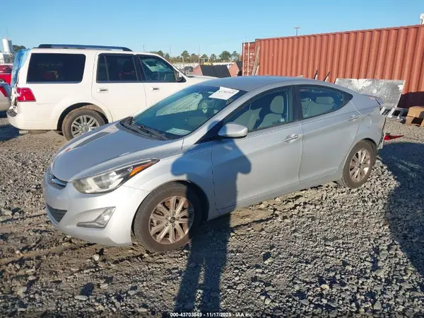 KMHDH4AE7GU530167 2016 HYUNDAI ELANTRA - Image 2