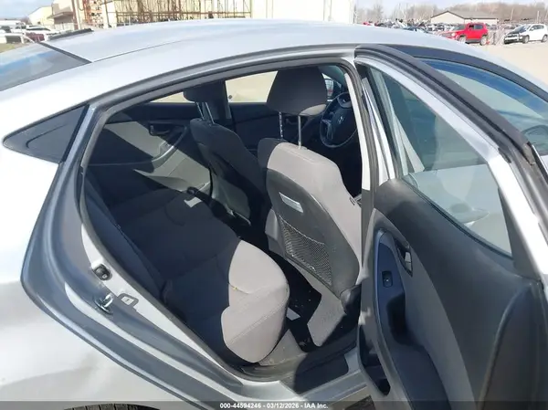 KMHDH4AE7GU541802 2016 HYUNDAI ELANTRA - Image 8