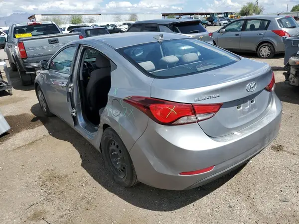 KMHDH4AE7GU542738 2016 HYUNDAI ELANTRA - Image 2