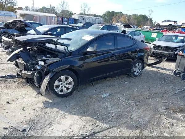 KMHDH4AE7GU545395 2016 HYUNDAI ELANTRA - Image 2