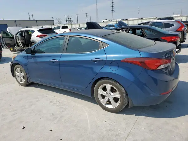 KMHDH4AE7GU546028 2016 HYUNDAI ELANTRA - Image 2