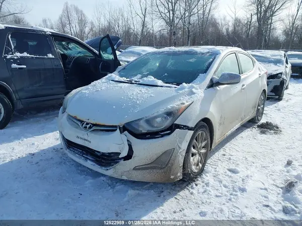 KMHDH4AE7GU556493 2016 HYUNDAI ELANTRA - Image 2