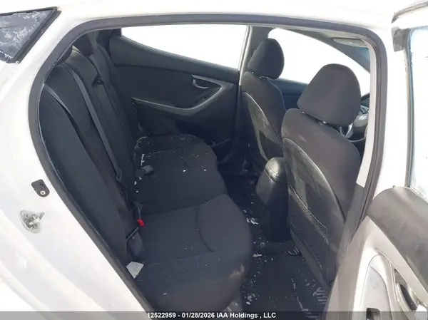 KMHDH4AE7GU556493 2016 HYUNDAI ELANTRA - Image 8