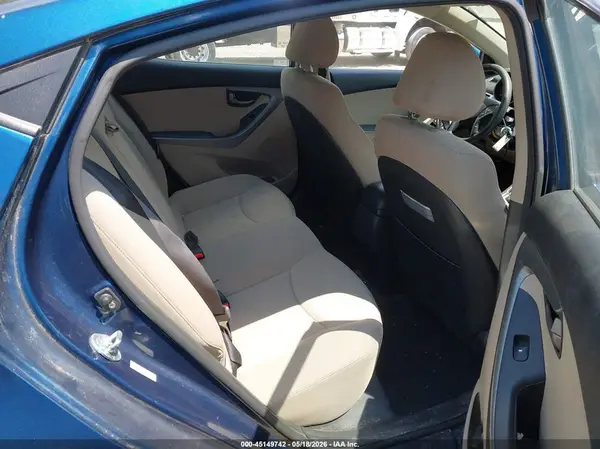 KMHDH4AE7GU570460 2016 HYUNDAI ELANTRA - Image 8