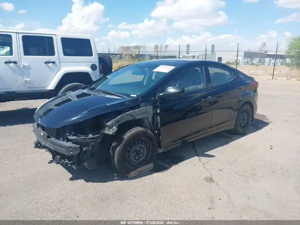 KMHDH4AE7GU573732 2016 HYUNDAI ELANTRA - Image 2