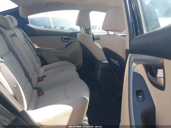 KMHDH4AE7GU573732 2016 HYUNDAI ELANTRA - Image 8
