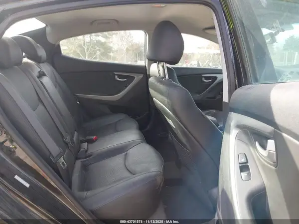 KMHDH4AE7GU575626 2016 HYUNDAI ELANTRA - Image 8