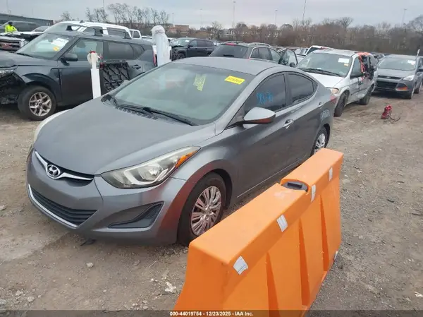 KMHDH4AE7GU584276 2016 HYUNDAI ELANTRA - Image 2