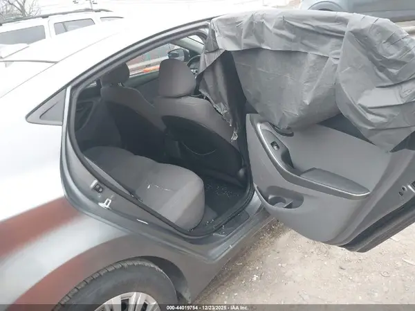 KMHDH4AE7GU584276 2016 HYUNDAI ELANTRA - Image 8