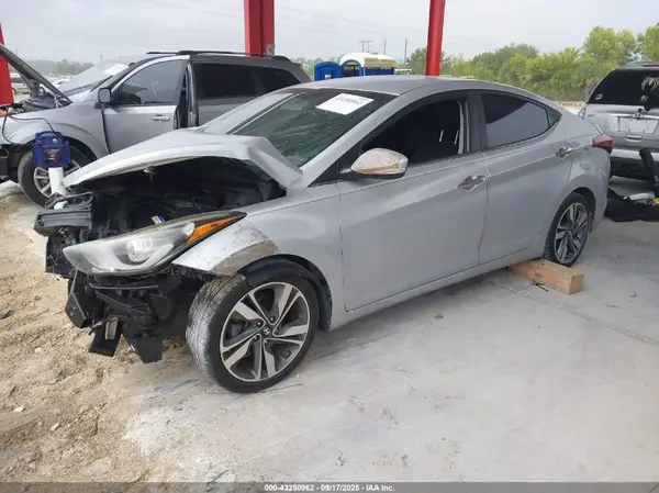 KMHDH4AE7GU587405 2016 HYUNDAI ELANTRA - Image 2
